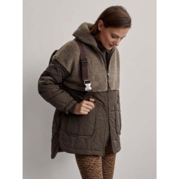 Varley Jackets & Blazers - Varley Derry Quilted Sherpa Jacket XS